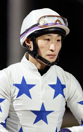 �K�� �^��